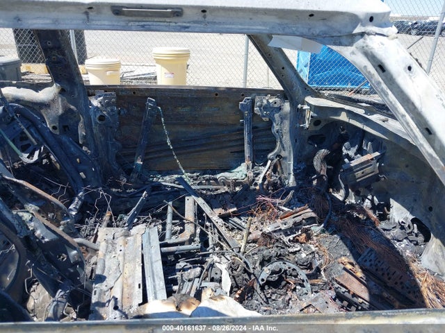 2010 MINI COOPER S CLUBMAN WMWMM3C59ATP94363 Photo 4