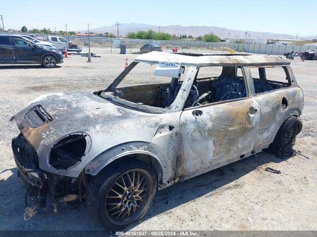 2010 MINI COOPER S CLUBMAN WMWMM3C59ATP94363 Photo 5