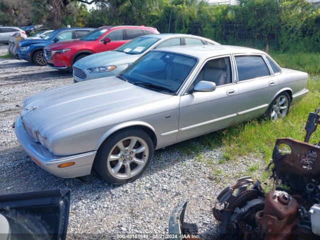 2001 JAGUAR XJR SAJDA15BX1MF26973 Photo 1