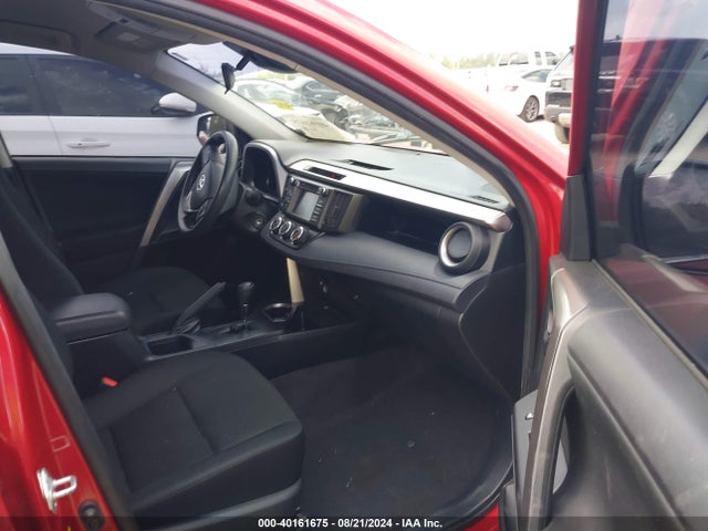 Toyota RAV4 LE 2017 JTMZFREV2HJ120838 Image 5