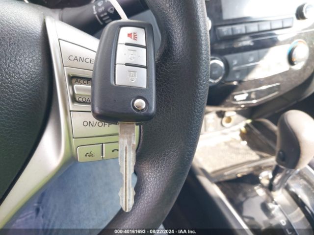 KNMAT2MV5GP613312 Nissan ROGUE S