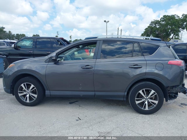 Toyota Rav4 Xle 2017 JTMWFREV4HJ714902 Image 15