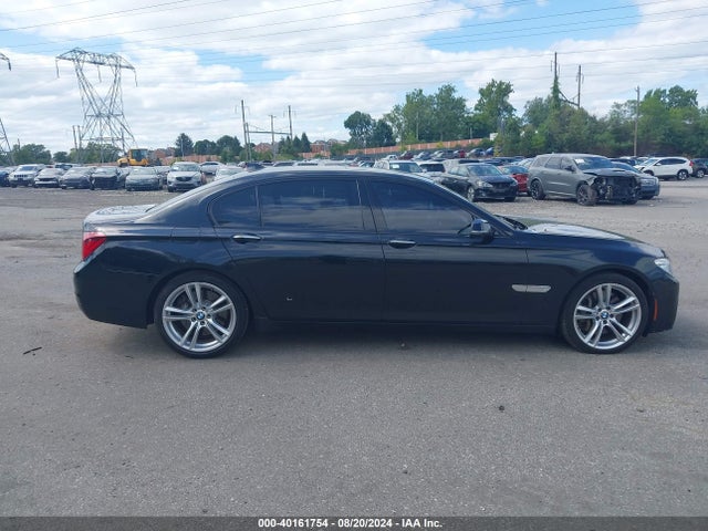 BMW 750li Xdrive 2015 WBAYF8C57FD654919 Image 13