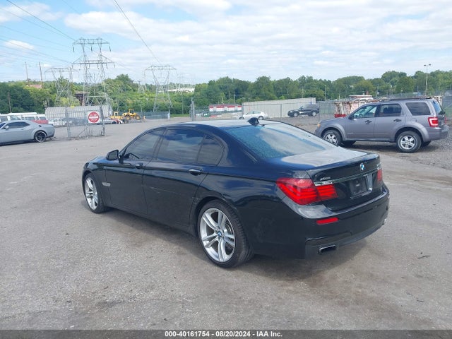 BMW 750li Xdrive 2015 WBAYF8C57FD654919 Image 3