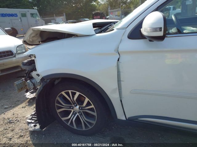 JA4AZ3A35HZ006768 Mitsubishi Outlander Sel