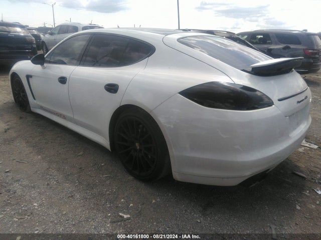 2013 PORSCHE PANAMERA WP0AF2A76DL075509 Photo 2