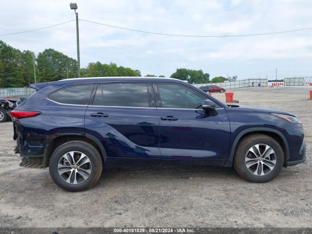 5TDGZRAH9NS112541 Toyota Highlander Xle