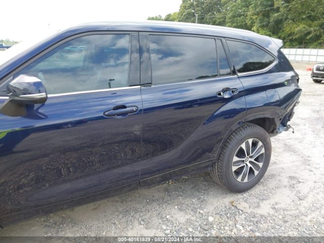 5TDGZRAH9NS112541 Toyota Highlander Xle