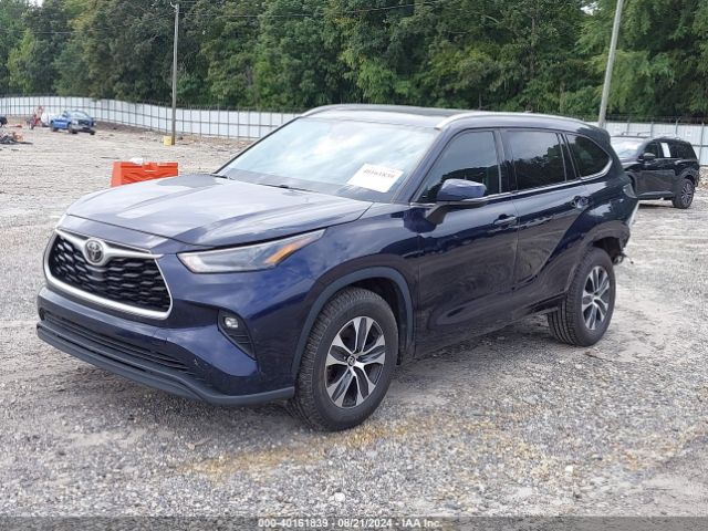 5TDGZRAH9NS112541 Toyota Highlander Xle