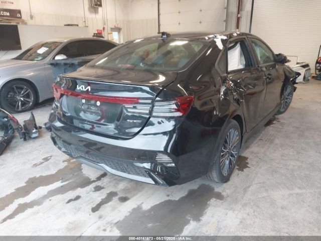 3KPF54AD7PE686107 KIA Forte Gt-line