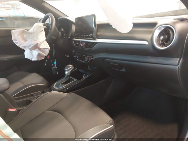 3KPF54AD7PE686107 KIA Forte Gt-line