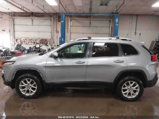 1C4PJMCS8HD216165 Jeep Cherokee Latitude 4x4