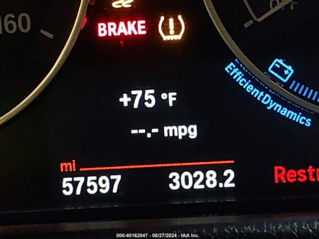 WBA8E1G58HNU12710 BMW 320i
