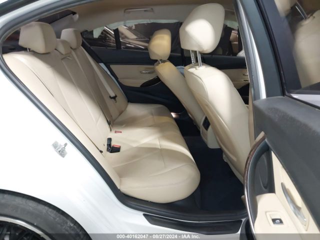 WBA8E1G58HNU12710 BMW 320i