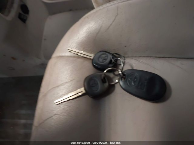 5TDYK3DC8ES506344 Toyota Sienna Xle V6 8 Passenger