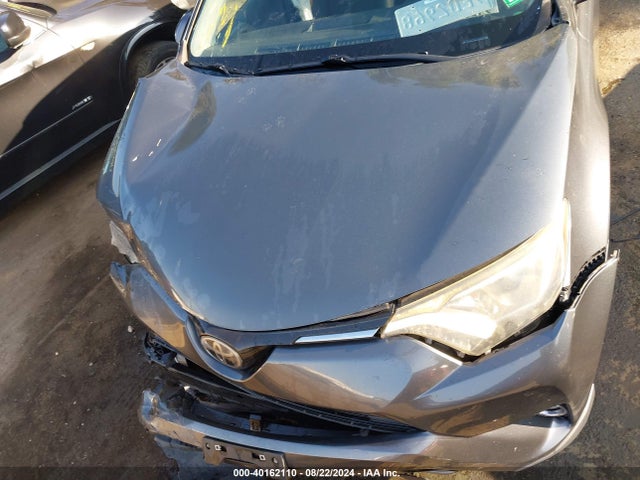 Toyota Rav4 Xle 2017 JTMRFREV0HD202520 Image 10