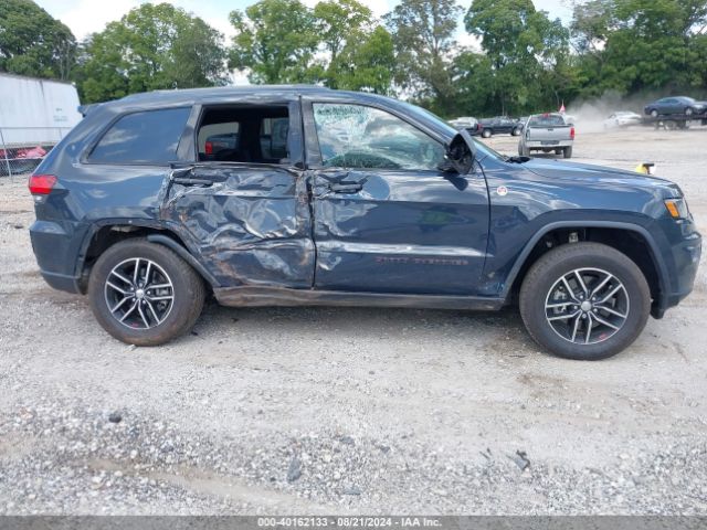 1C4RJFLT4JC121112 Jeep Grand Cherokee Trailhawk 4x4