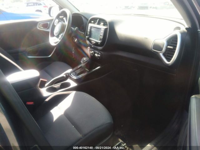 KNDJ23AU8L7728078 KIA SOUL LX