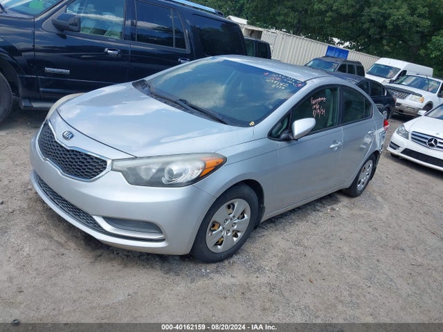 KIA FORTE LX 2015 KNAFK4A61F5404142 Image 2