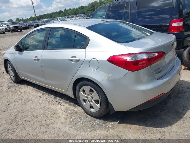 KIA FORTE LX 2015 KNAFK4A61F5404142 Image 3