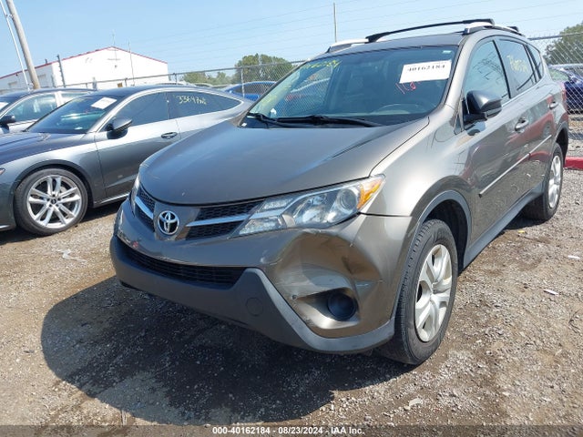 Toyota RAV4 LE 2015 JTMBFREV6FD140135 Image 17