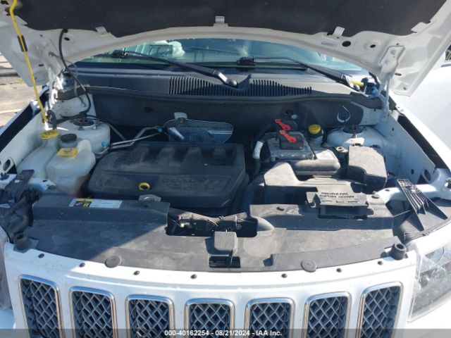 1C4NJDEB8ED898156 Jeep Compass Latitude