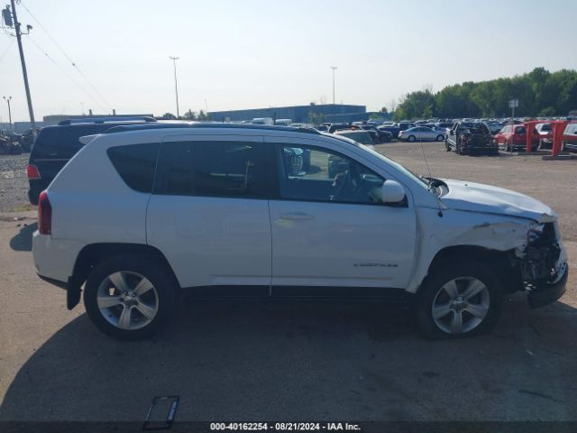 1C4NJDEB8ED898156 Jeep Compass Latitude
