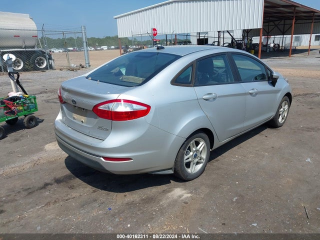 Ford FIESTA SE 2019 3FADP4BJ9KM111565 Image 4