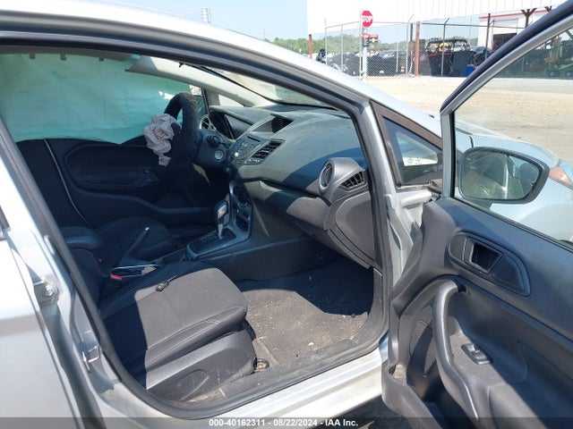 Ford FIESTA SE 2019 3FADP4BJ9KM111565 Image 5