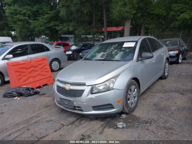 1G1PA5SG6E7486131 Chevrolet Cruze Ls Auto