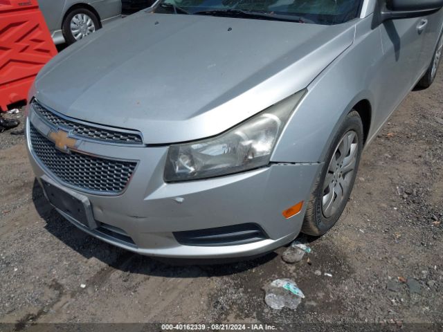 1G1PA5SG6E7486131 Chevrolet Cruze Ls Auto