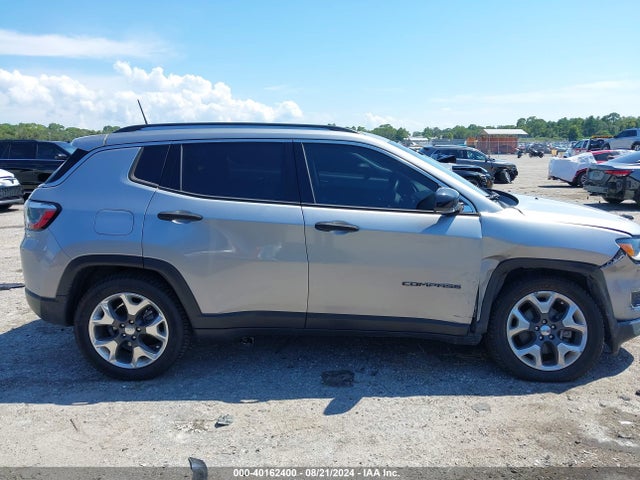 3C4NJCCB3JT358439 Jeep Compass Limited Fwd