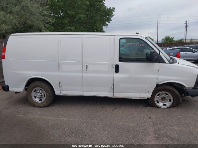 1GCWGAF72N1142965 Chevrolet Express Cargo Rwd 2500 Regular Wheelbase Wt