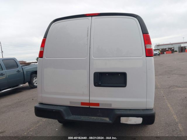 1GCWGAF72N1142965 Chevrolet Express Cargo Rwd 2500 Regular Wheelbase Wt