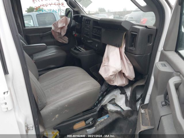 1GCWGAF72N1142965 Chevrolet Express Cargo Rwd 2500 Regular Wheelbase Wt