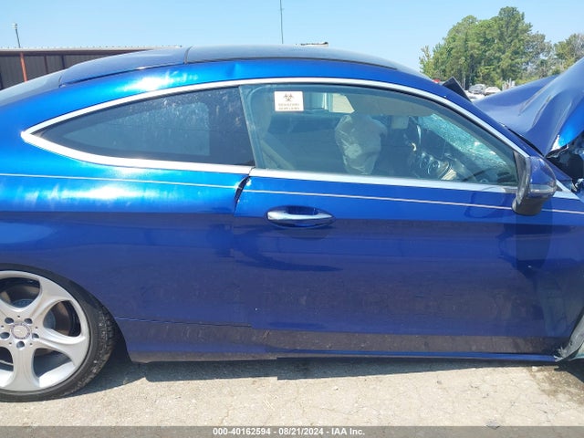 WDDWJ4JB7HF327475 Mercedes-Benz C 300