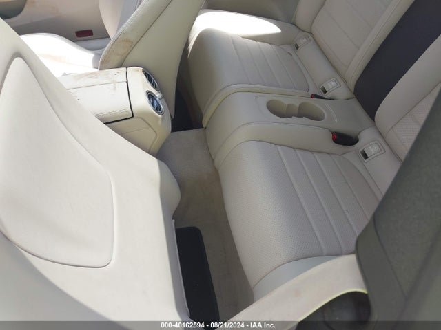 WDDWJ4JB7HF327475 Mercedes-Benz C 300