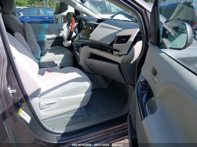 5TDKK3DC7ES437264 Toyota Sienna Le V6 8 Passenger