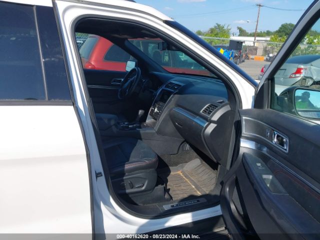 1FM5K8GT2JGA91226 Ford EXPLORER SPORT