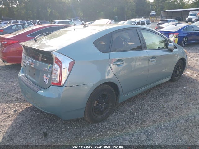 Toyota Prius Three 2015 JTDKN3DU5F1961947 Image 4