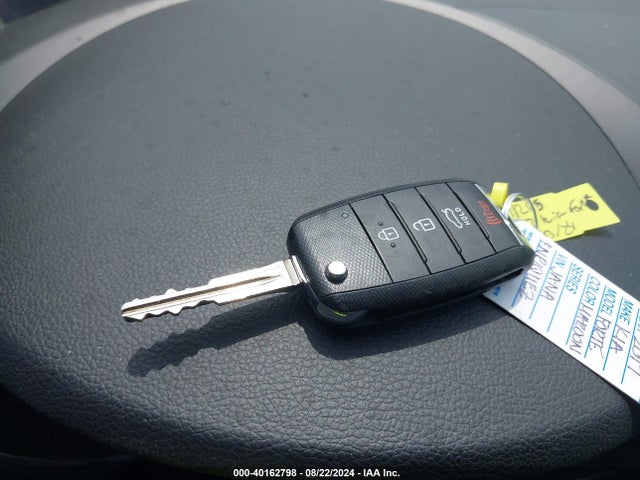 KIA FORTE LX 2017 3KPFL4A76HE109246 Image 11