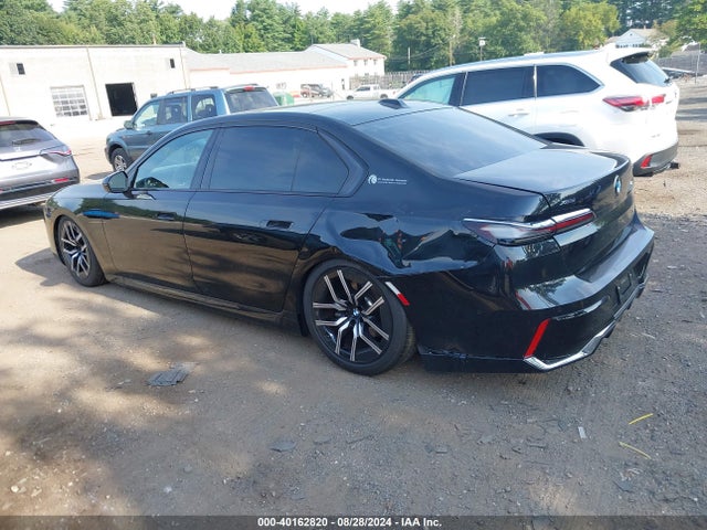 BMW 740 I Xdrive 2024 WBA33EH07RCS48471 Image 3