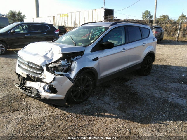 Ford ESCAPE SE 2017 1FMCU9GD5HUB34520 Image 2