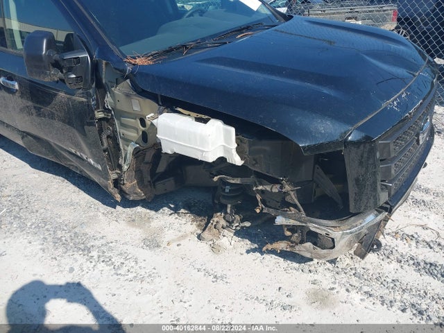 1N6AA1EF9MN533166 Nissan Titan Sv 4x2