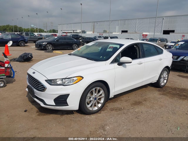 Ford FUSION SE 2020 3FA6P0HD0LR250698 Image 2