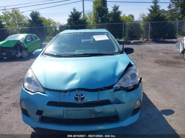 JTDKDTB30E1064708 Toyota Prius C Two