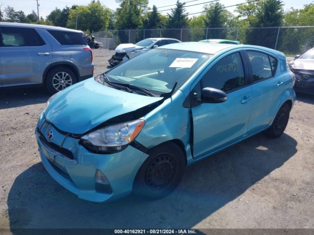 JTDKDTB30E1064708 Toyota Prius C Two