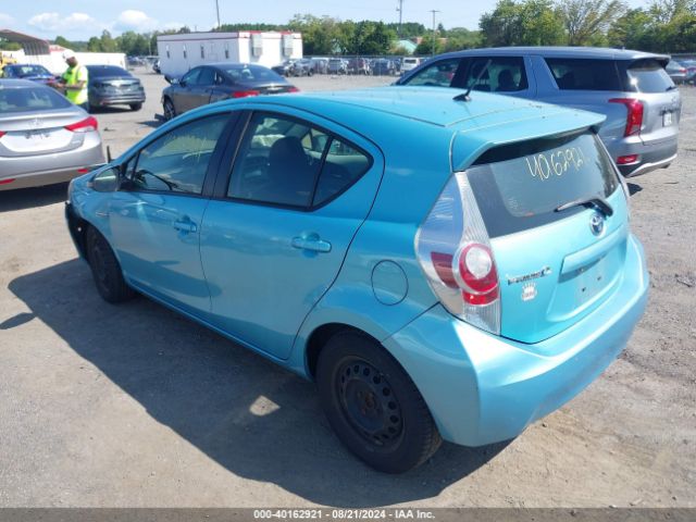 JTDKDTB30E1064708 Toyota Prius C Two