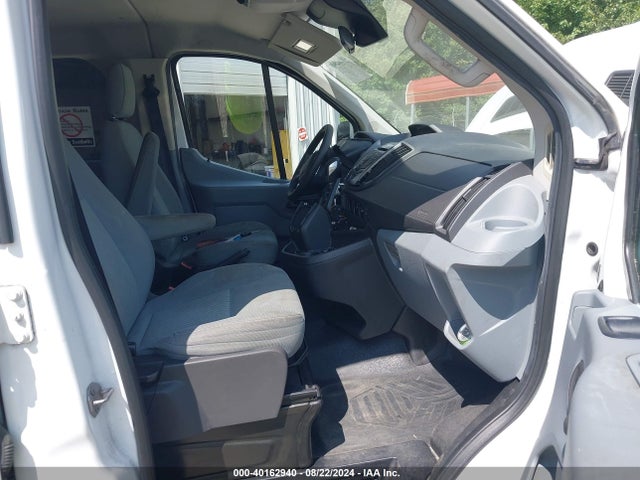 1FMZK1ZM6FKB31861 Ford Transit-150 Xlt