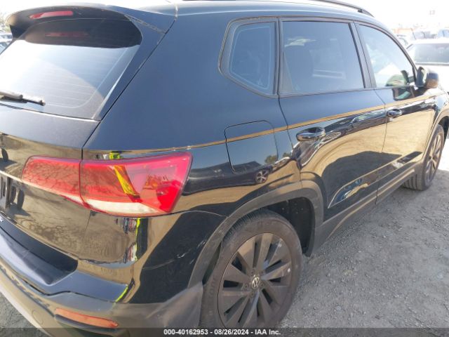 3VVDX7B20NM004074 Volkswagen Taos 1.5t S